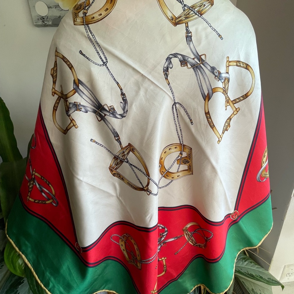 Vintage Gucci Equestrian Print Silk Scarf. - Picture 3 of 16